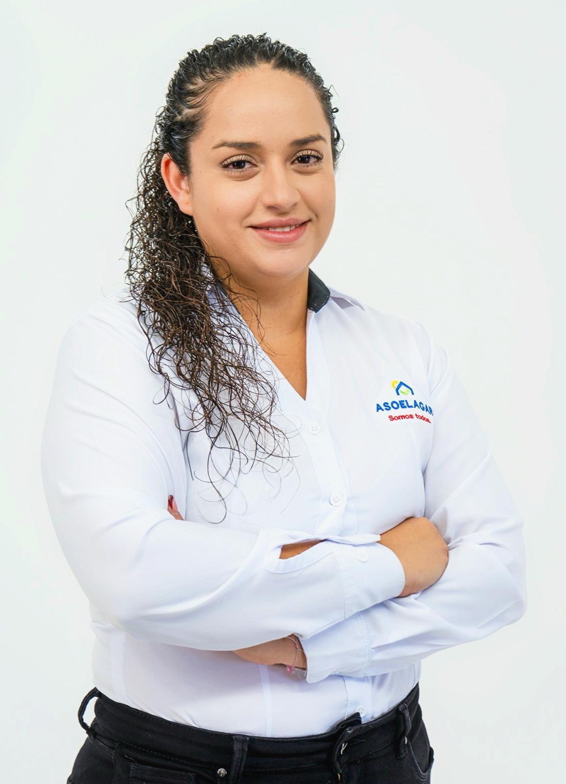 Emily Calderón